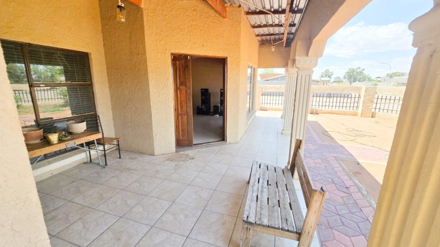 3 Bedroom Property for Sale in Beaconsfield Northern Cape